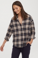 HM   Wide cotton flannel blouse