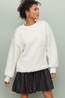 HM   Wide faux shearling top