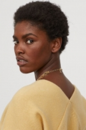 HM   Knitted wool jumper