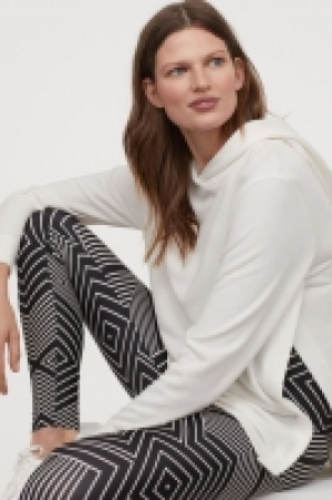 HM   MAMA Patterned leggings