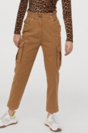  Ankle-length cargo trousers £19.00