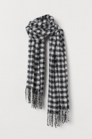 HM   Large scarf