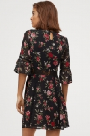 Chiffon dress with lace £8.00