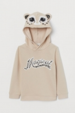  Hooded top with appliqués £4.00