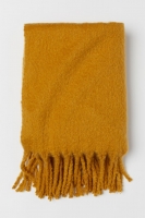HM   Wool-blend blanket