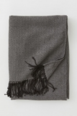 HM   Pattern-weave blanket