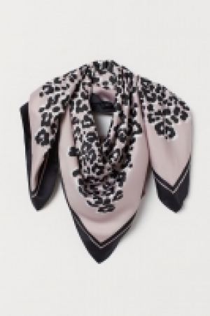 HM   Patterned satin scarf