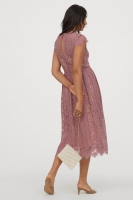 HM   Calf-length lace dress