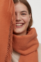 HM   Wool scarf