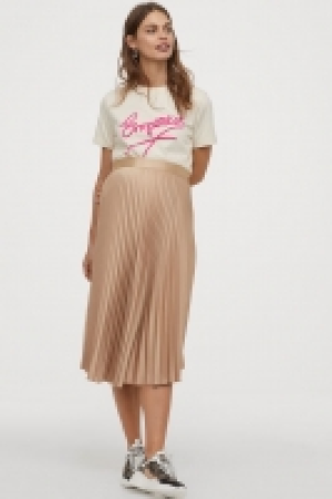 HM   MAMA Pleated skirt