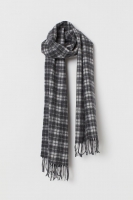 HM   Cashmere scarf