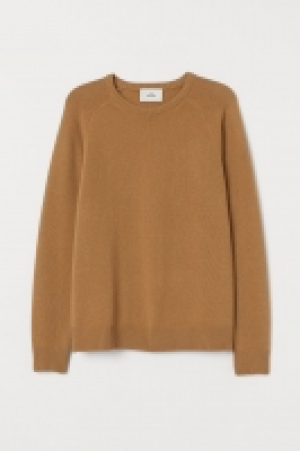 HM   Fine-knit lambswool jumper