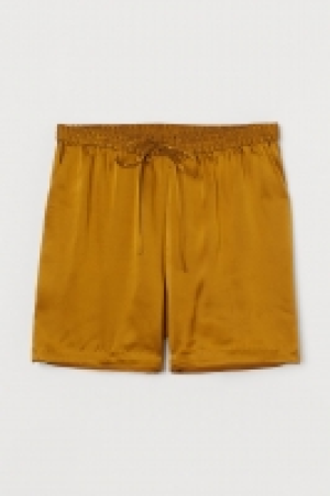 HM   Silk shorts