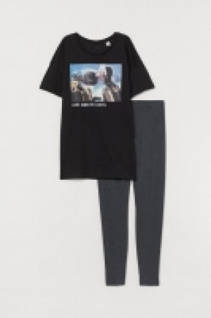 HM   Pyjama T-shirt and leggings