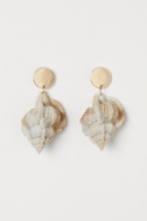  Earrings £7.00