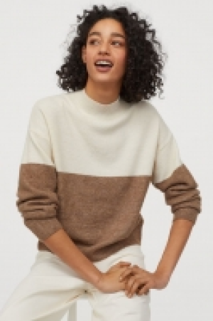  Turtleneck jumper £10.00