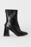 HM   Ankle boots