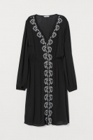 HM   Embroidered dress