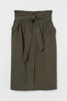 HM   Knee-length utility skirt
