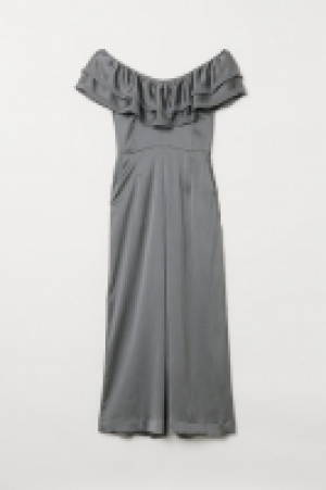 HM   Off-the-shoulder jumpsuit