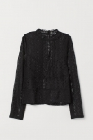 HM   Lace blouse