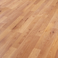 Wickes  Wickes Oak Laminate Flooring - 2.5m2 Pack