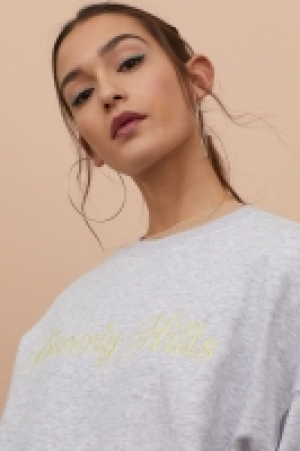 HM   Boxy sweatshirt