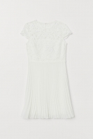 HM   Pleated lace dress