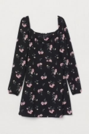 Crêpe dress £8.00