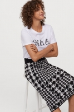Jacquard-knit skirt £10.00