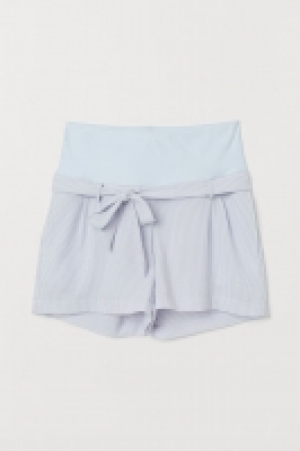 HM  MAMA Seersucker shorts