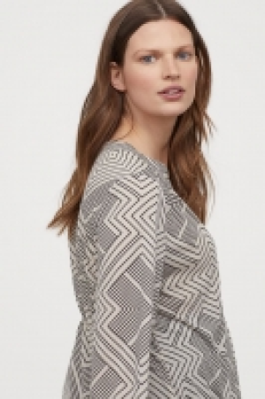MAMA V-neck blouse £8.00