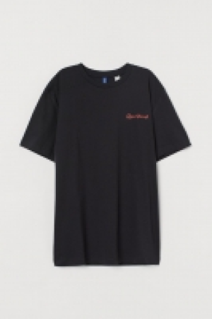 Printed T-shirt £8.00