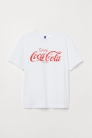 T-shirt with a motif £8.00