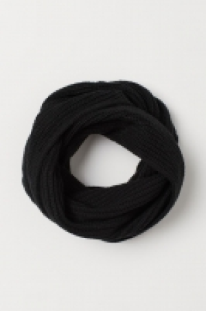 Ribbed tube scarf £5.00