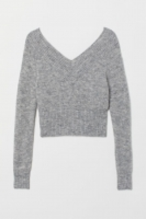 Off-the-shoulder jumper £10.00