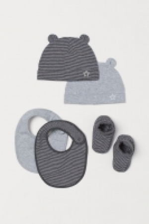 5-piece jersey set £9.00