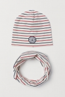 HM  Jersey hat and tube scarf