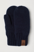 HM  Fleece-lined mittens