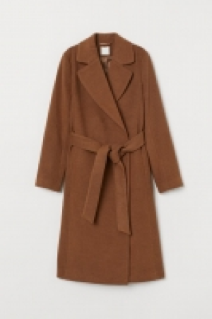 HM  Coat with a tie belt