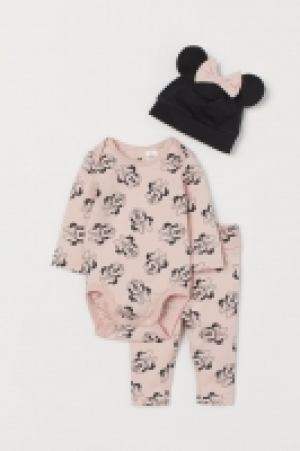 3-piece jersey set £5.00