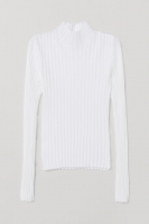 HM  Fitted polo-neck jumper