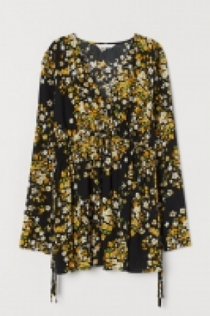 MAMA V-neck blouse £9.00