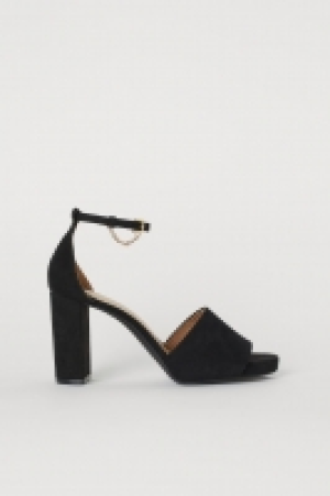 Sandals £11.00
