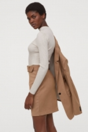 Skirt with a belt £10.00