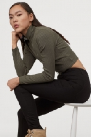 Ribbed top £10.00