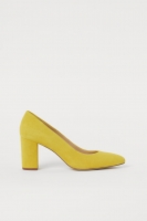 Suede court shoes £20.00