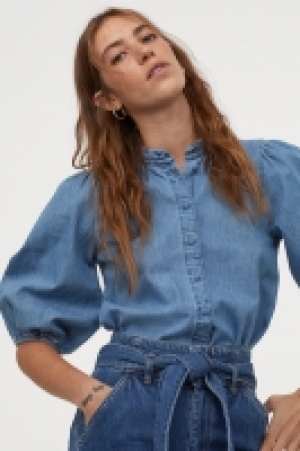 HM  Balloon-sleeved denim blouse