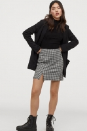 Short jersey skirt £7.00
