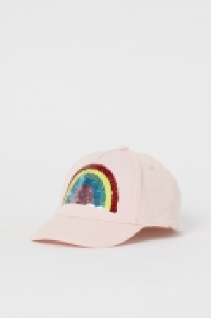 Motif-detail cap £4.00